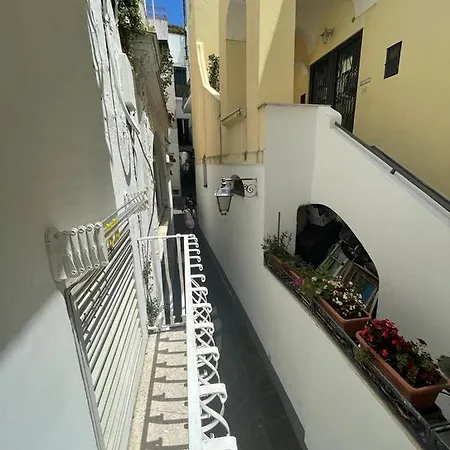 公寓 49 Passi Dalla Piazzetta Di *