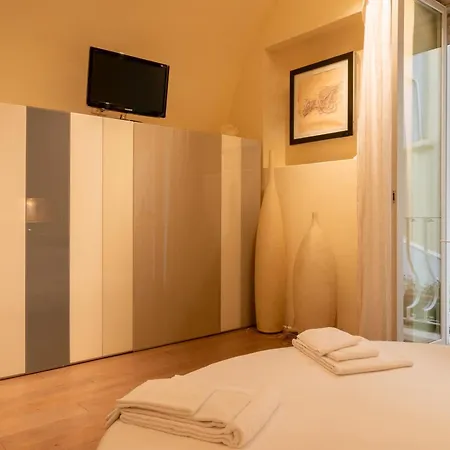 Apartment 49 Passi Dalla Piazzetta Di *