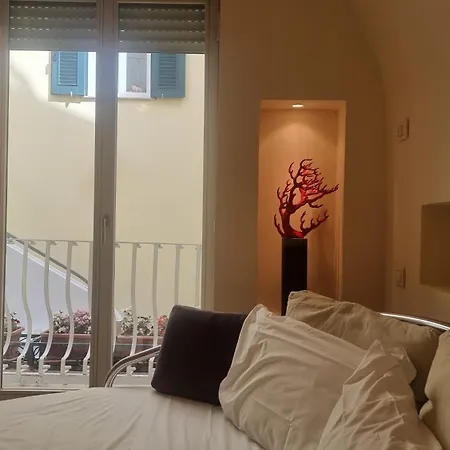 49 Passi Dalla Piazzetta Di *